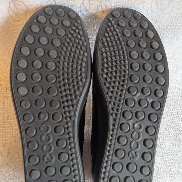 Ecco Soft 7 Black Smooth Leather Bootie Size 39 - Picture 10 of 15